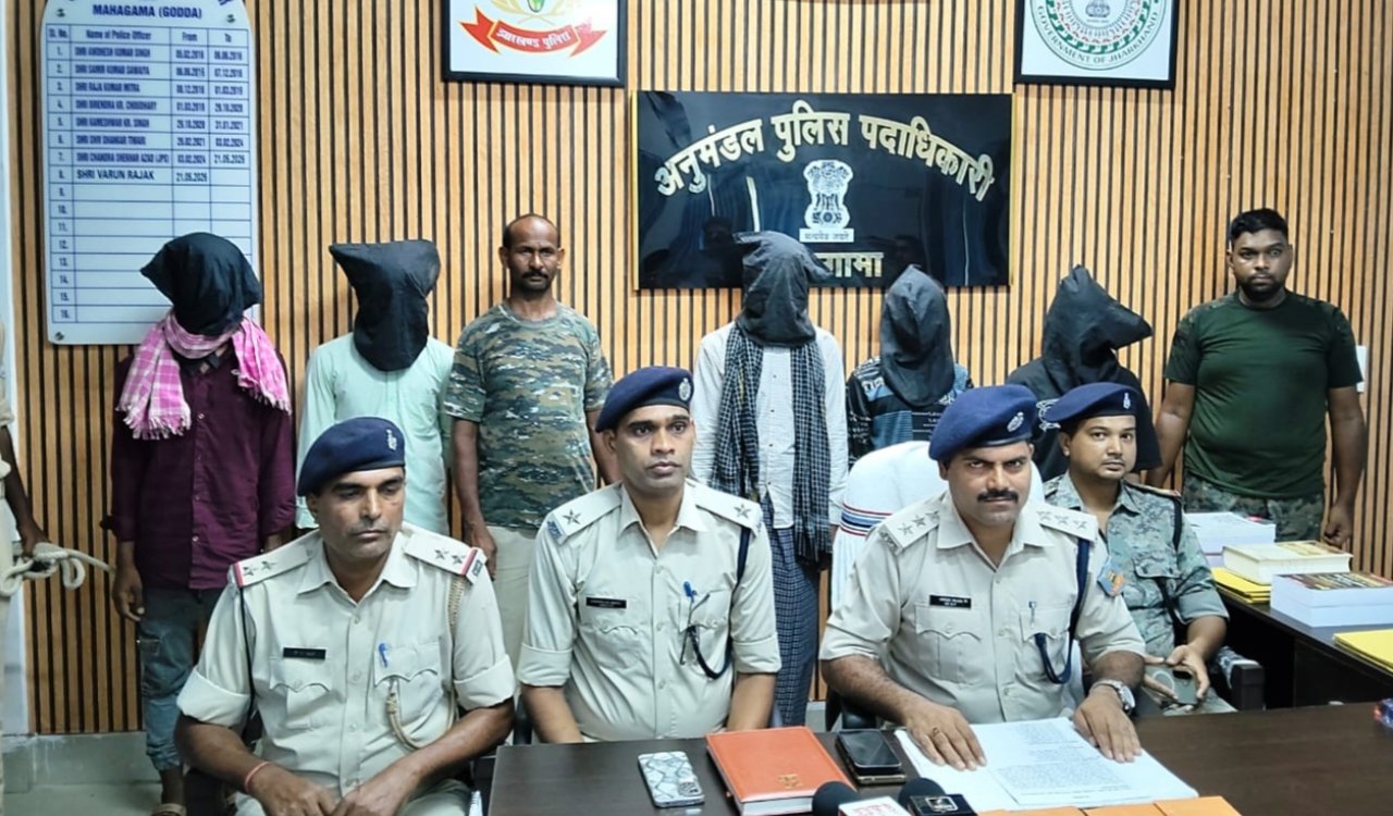 5 arrested in Godda for alleged gang-rape; 'Toto' (e-rickshaw) used in the crime and 4 mobile phones seized.