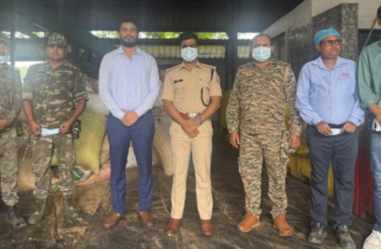 Hazaribagh Police destroyed 1.45 tonnes of poppy husk, 307.7 kg of cannabis, and 5 litres of cough syrup.
