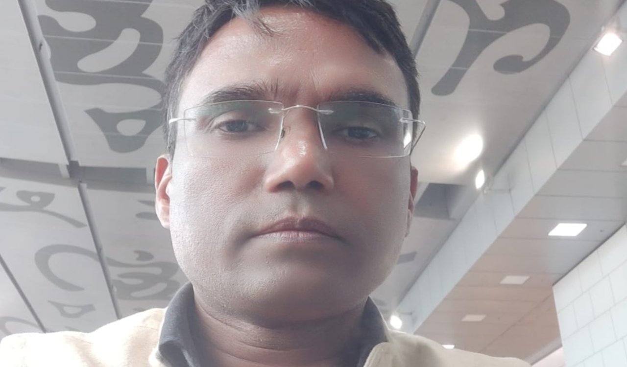 Scientist Dr. Siddharth leaves for Geneva; to participate in world-class research on the origin of the universe.