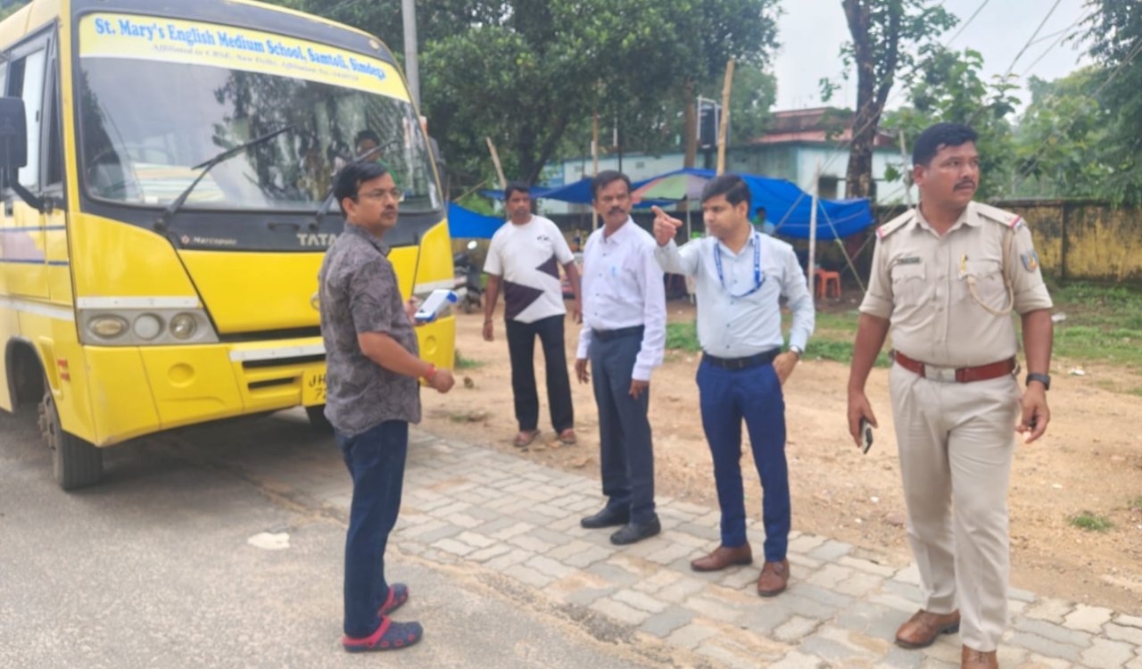 Transport Department takes major action against school vehicles in Simdega; fines totaling ₹1.07 lakh imposed on 36 vehicles.