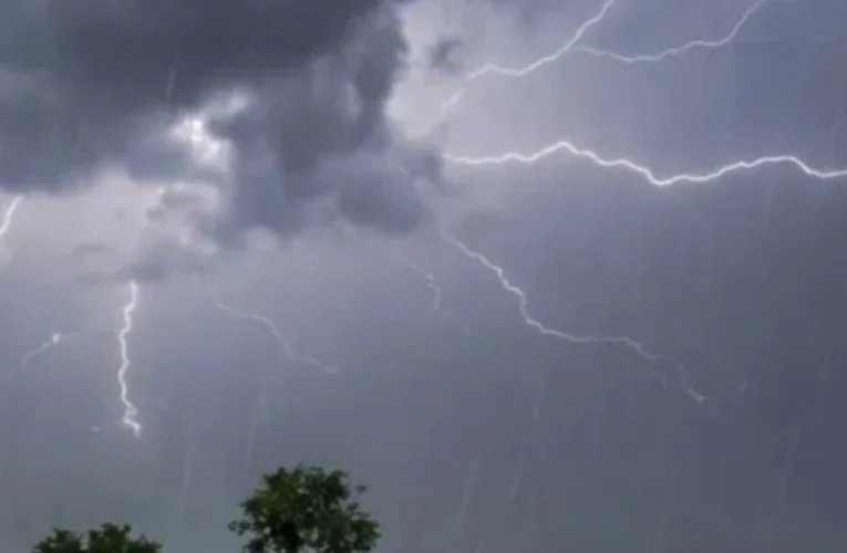 Weather update for Ranchi and the rest of Jharkhand today: Cloudy skies with a possibility of rain accompanied by thunder and lightning.