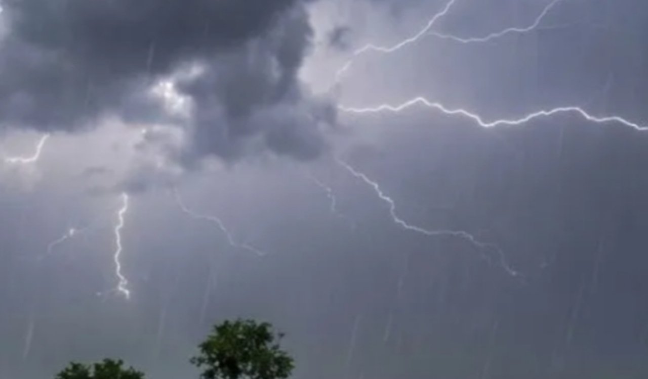 Weather update for Ranchi and the rest of Jharkhand today: Cloudy skies with a possibility of rain accompanied by thunder and lightning.