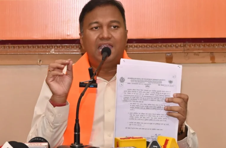 From fake bank guarantees to multi-crore payments: BJP attacks the Skill Development Mission.