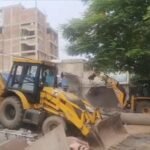 Municipal Corporation's anti-encroachment drive continues in Ranchi; action taken against several illegal encroachments.