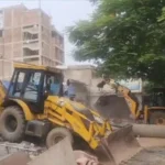 Municipal Corporation's anti-encroachment drive continues in Ranchi; action taken against several illegal encroachments.