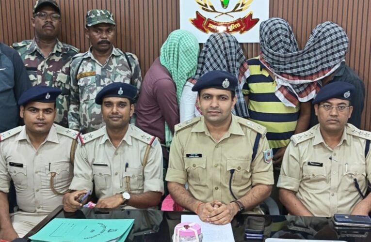 Major crackdown in Ranchi: Four smugglers arrested with 159.03 grams of brown sugar.
