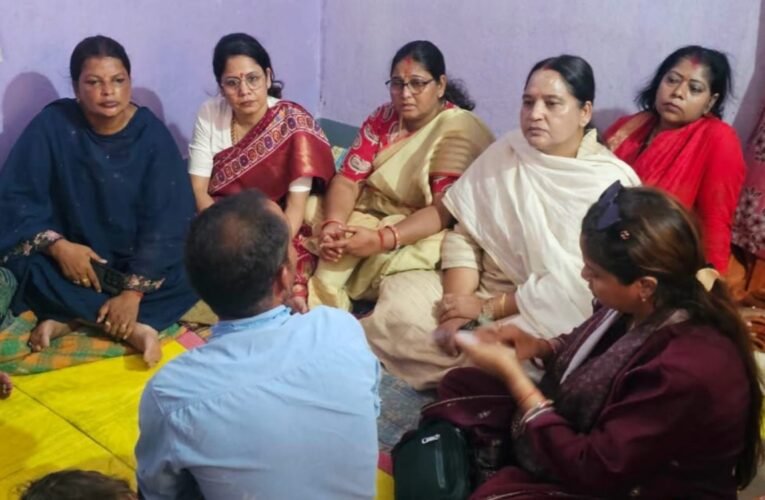 तुपुदाना सामूहिक दुष्कर्म कांड: भाजपा महिला मोर्चा ने पीड़ित परिवार से की मुलाकात, निष्पक्ष जांच और कड़ी कार्रवाई की मांग