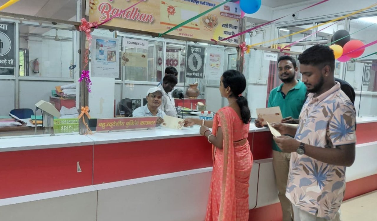 Postal Department's 'Raksha Sutra Campaign' for Raksha Bandhan begins; send a Rakhi via Speed Post for ₹70.