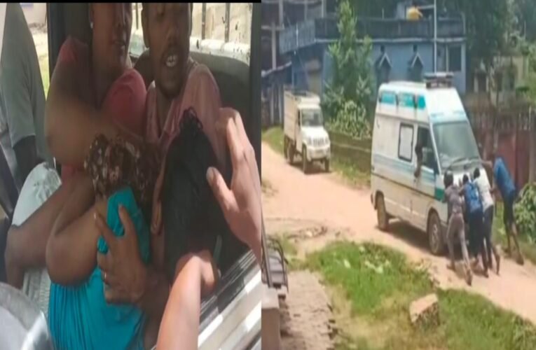 सिस्टम की लापरवाही: गुमला में एंबुलेंस और ऑक्सीजन न मिलने से 15 वर्षीय छात्रा की मौत, पिता की गोद में निकली जान