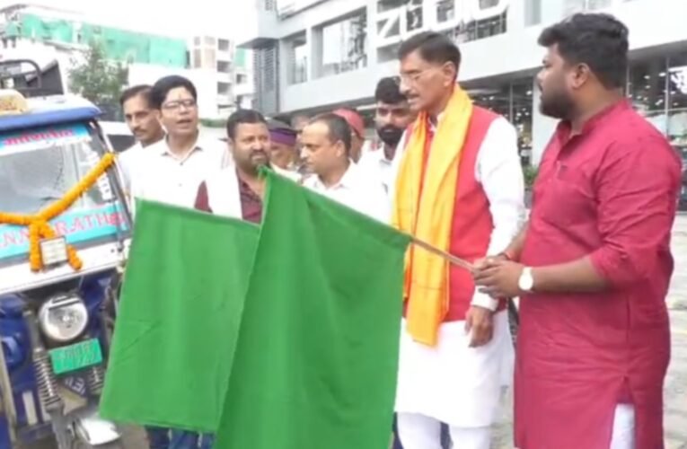 Voter awareness campaign gains momentum in Kanke; MP Sanjay Seth flags off the public awareness vehicle.