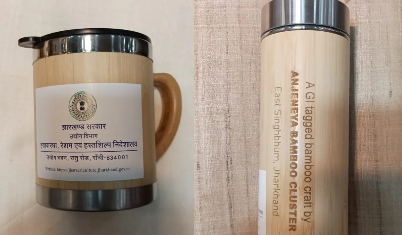 Jharkhand’s bamboo-crafted steel bottles and mugs shine at Bharat Tex 2026; buyers from India and abroad praise the products.