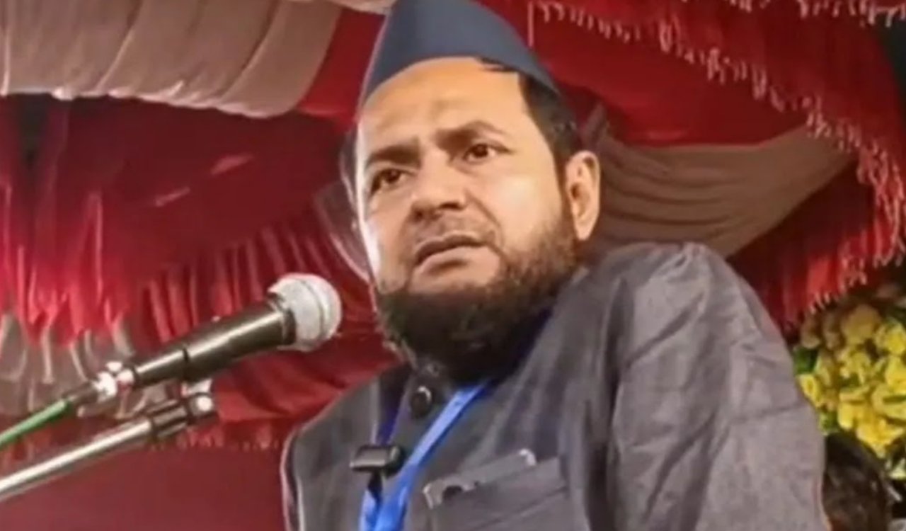 Controversy over Maulana Jarjis's remarks during a speech in Jharkhand; religious organizations have expressed objection.
