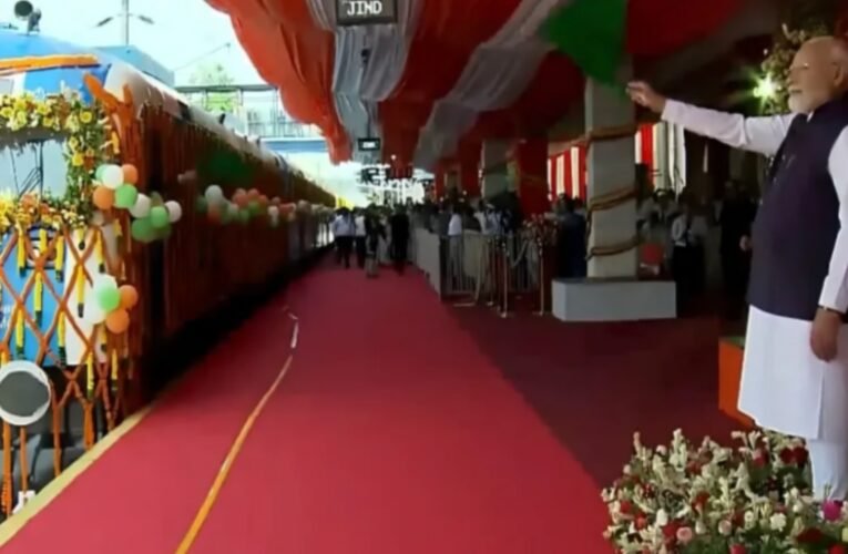 देश को मिली पहली हाइड्रोजन ट्रेन की सौगात, पीएम मोदी ने जींद से दिखाई हरी झंडी