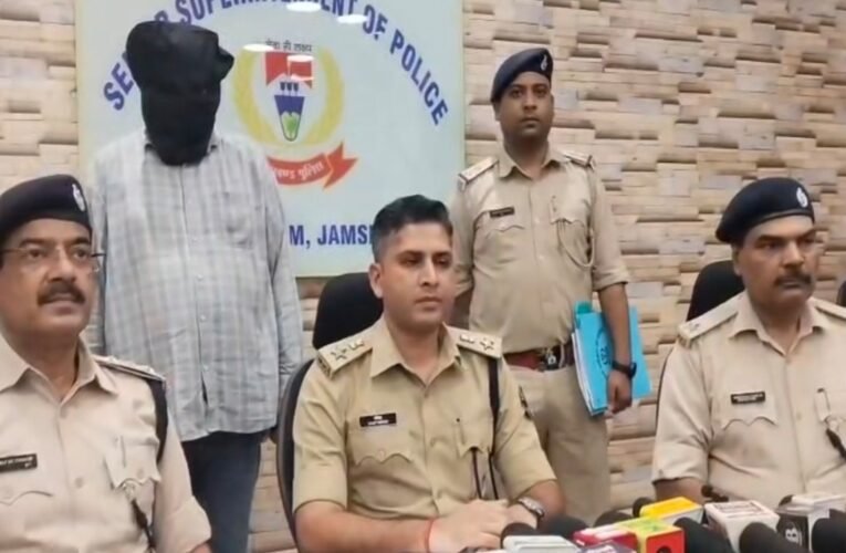 जमशेदपुर में साइबर अपराध का बड़ा खुलासा: CSR फंड दिलाने के नाम पर NGO से 3 करोड़ की ठगी, मास्टरमाइंड गिरफ्तार