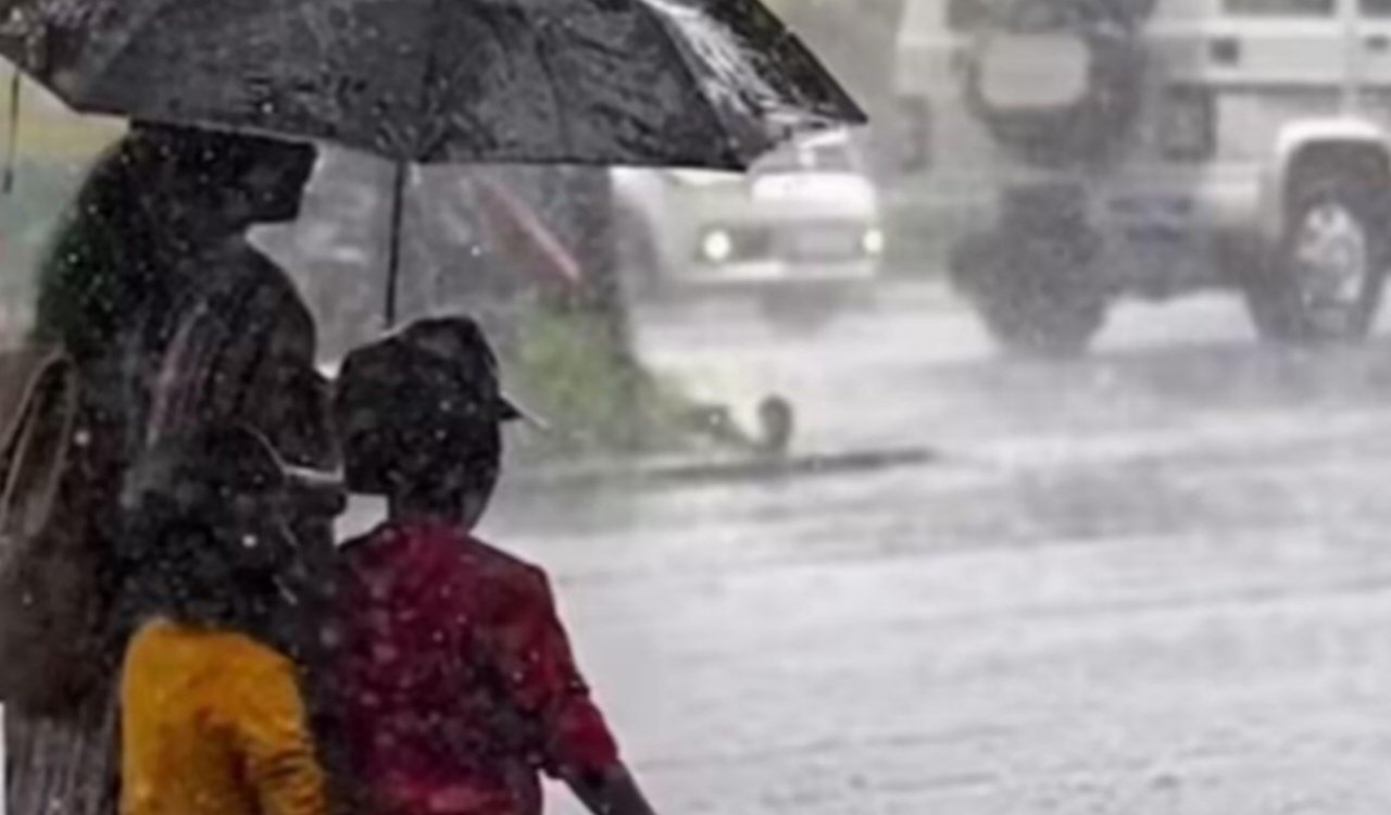Weather in Ranchi and across Jharkhand today: Cloudy skies; possibility of rain accompanied by thunderstorms and gusty winds.