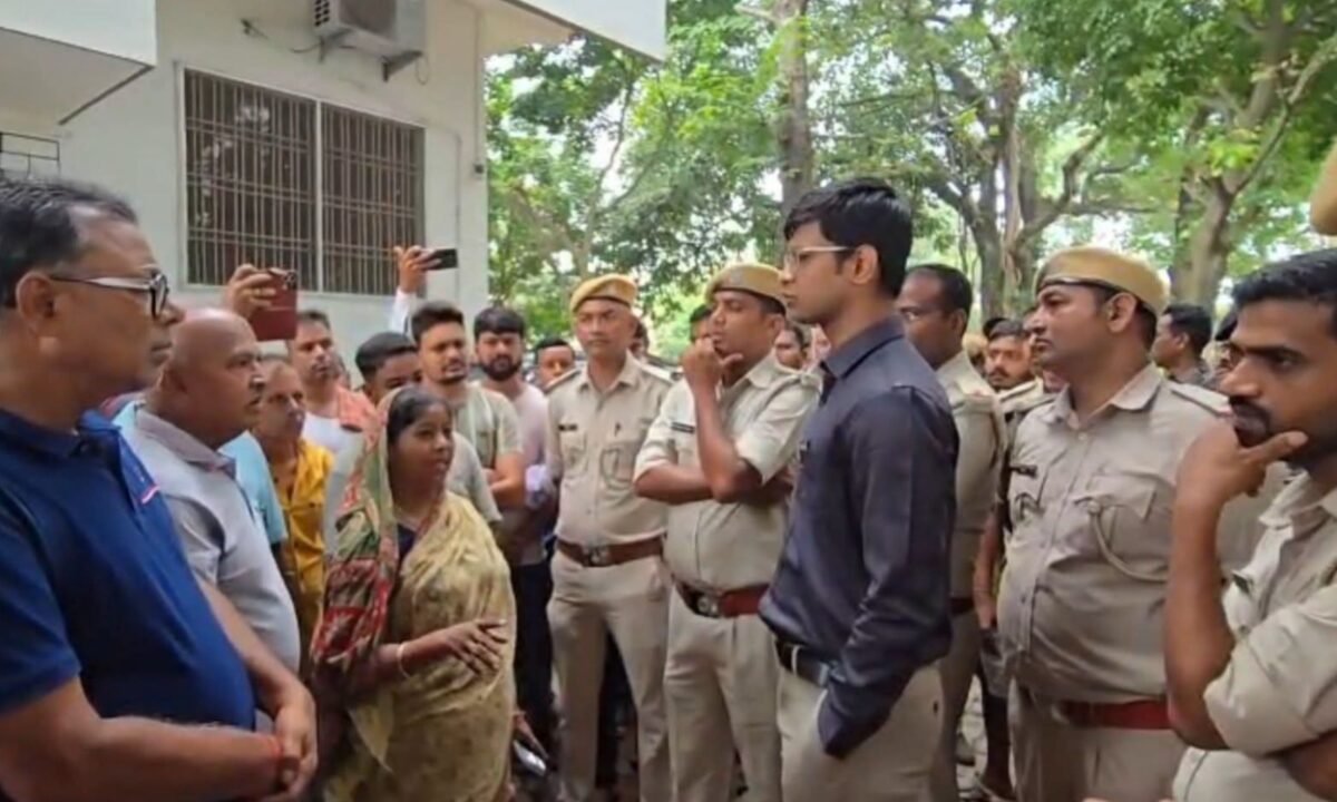 Forest Department raids former private secretary's nephew's house in Dumka; search operation lasts for hours.