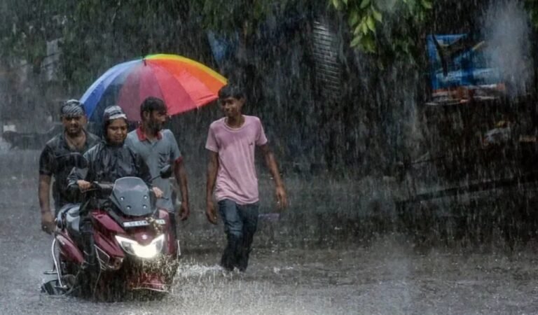 रांची सहित पूरे झारखंड में आज का मौसम: बादल छाए रहेंगे, गरज-चमक के साथ बारिश की संभावना