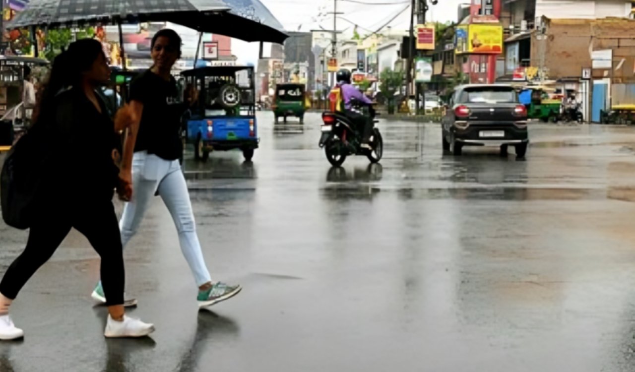 Weather in Ranchi and across Jharkhand today: Cloudy skies; rain and thunderstorms accompanied by strong winds are likely.