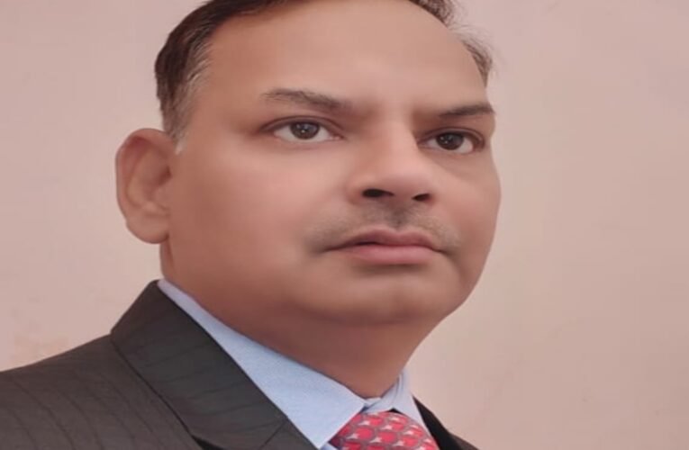 Basic amenities for advocates should be prioritized over the football ground within the High Court complex: Dheeraj Kumar.