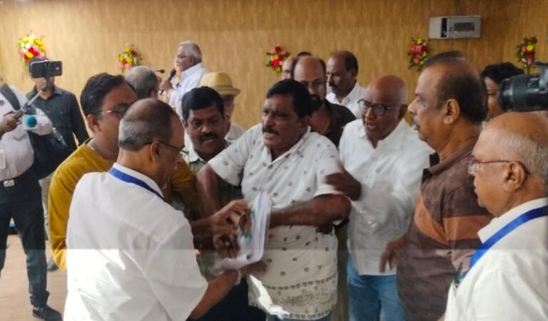 आंध्रा एसोसिएशन की वार्षिक आम सभा में भारी हंगामा, वित्तीय रिपोर्ट पर भिड़े सदस्य, धक्का-मुक्की