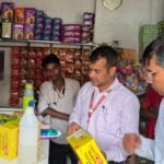 गुमला में खाद्य सुरक्षा व तंबाकू निषेध टीम की संयुक्त छापेमारी, लड्डू का नमूना जांच के लिए भेजा Joint raid by food safety and anti-tobacco teams in Gumla; laddu sample sent for testing.