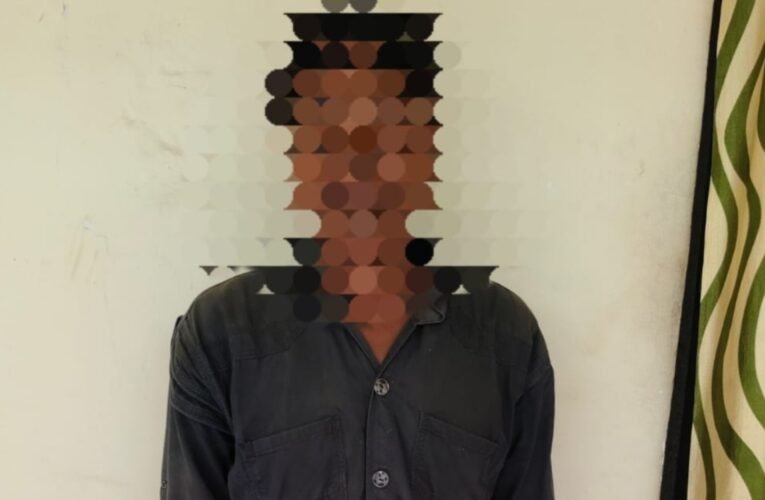 Dispute over selling ration rice; husband strangles wife to death.