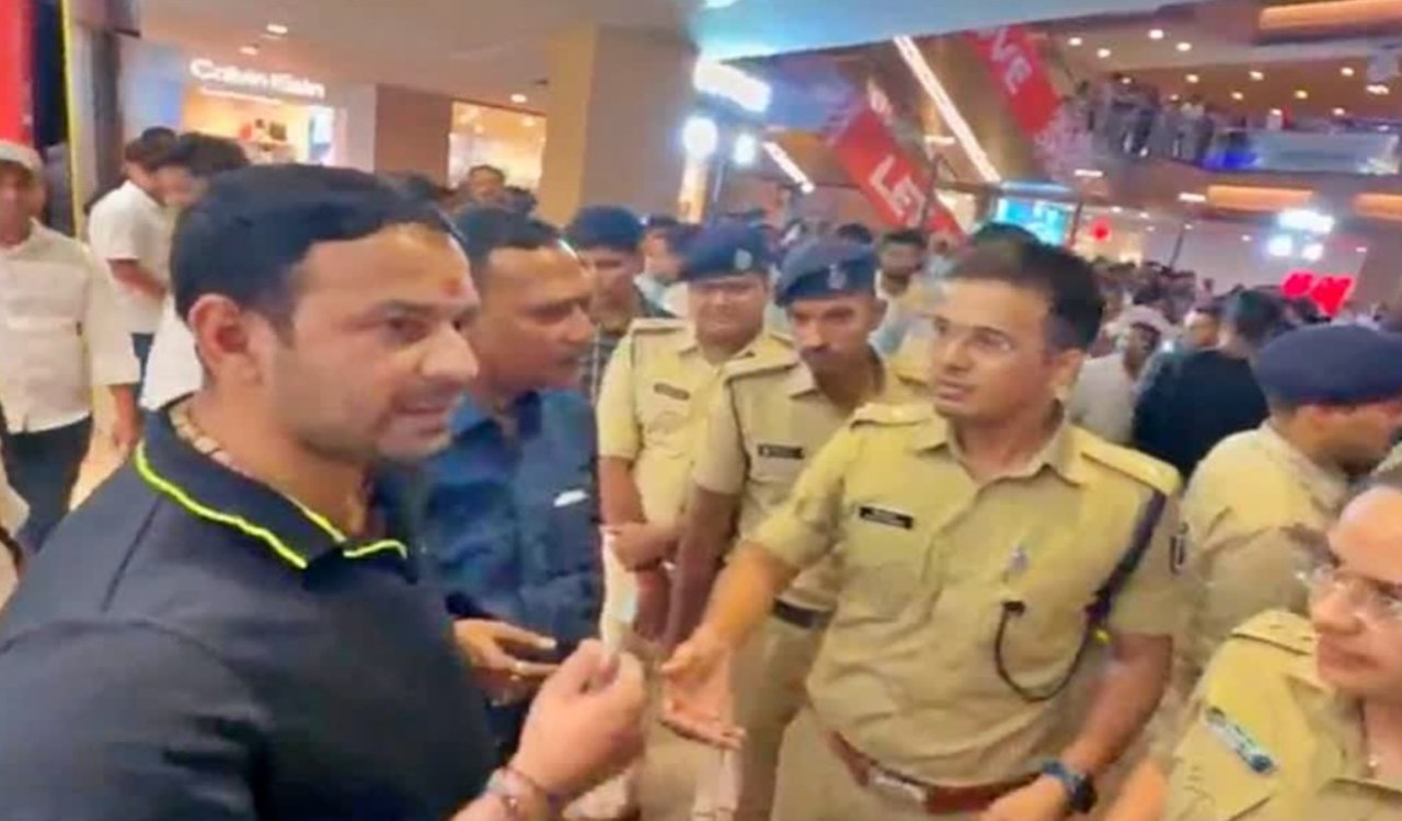 Patna Student Protest: Tej Pratap Yadav remanded to 14-day judicial custody; supporters term it a political move.