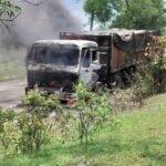 Massive fire breaks out in a stationary goods truck on the Simdega-Rourkela main road; fire brigade brings it under control.