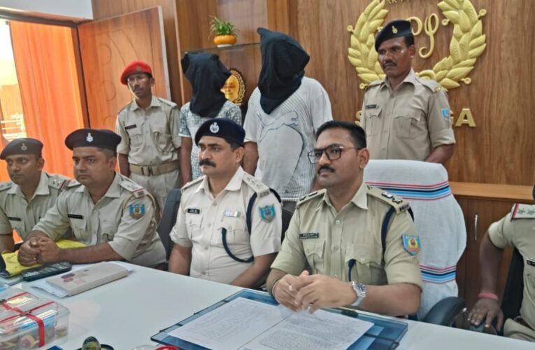Inter-state theft gang busted, two cunning thieves arrested; valuables worth ₹30 lakh, including jewelry, recovered.