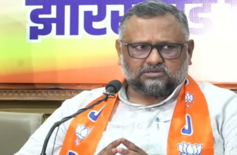 डॉ. प्रदीप वर्मा का कांग्रेस पर हमला, कहा- “पेपर लीक की फैक्ट्री बनीं विपक्षी सरकारें”