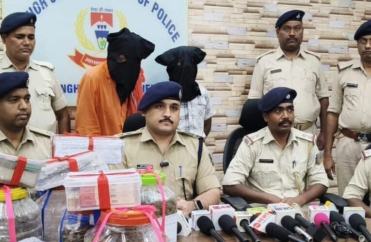 Cannabis trade operating under the guise of a sadhu; Jamshedpur police nabbed two smugglers with 7.8 kg of cannabis.