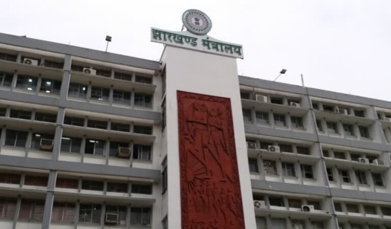 जमशेदपुर में स्थापित होगा इंस्टिट्यूट ऑफ ड्राइविंग, ट्रेनिंग एंड रिसर्च, परिवहन विभाग और टाटा मोटर्स के बीच कल होगा MoU