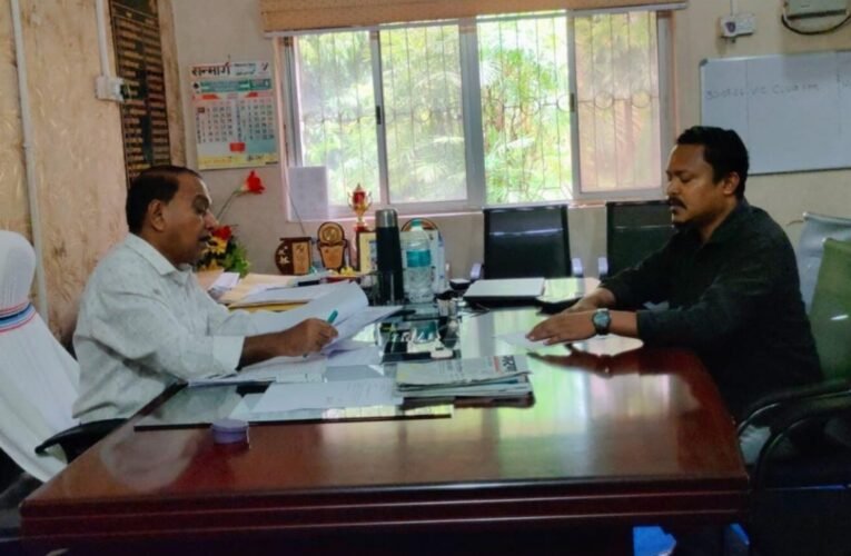 स्वास्थ्यकर्मियों के वेतन भुगतान में अनियमितता का आरोप, आदिवासी नेता दिलीप तिर्की ने जांच की मांग उठाई