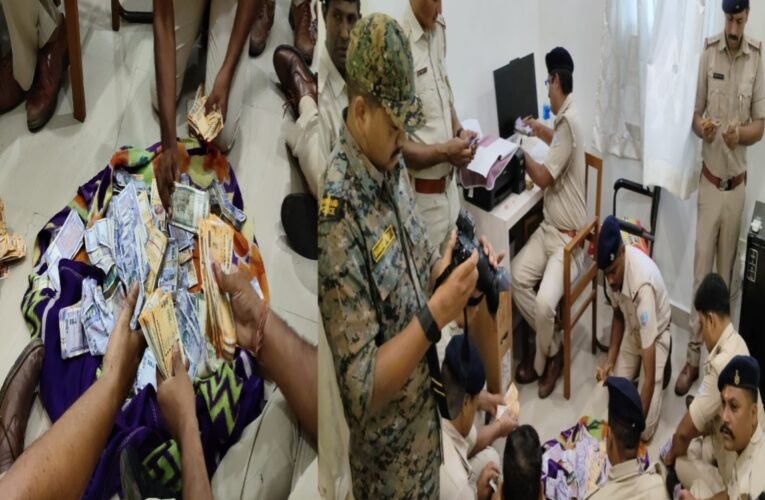 आदित्यपुर में ड्रग्स नेटवर्क पर पुलिस का बड़ा एक्शन, कई ठिकानों पर ताबड़तोड़ छापेमारी; भारी नकदी बरामद