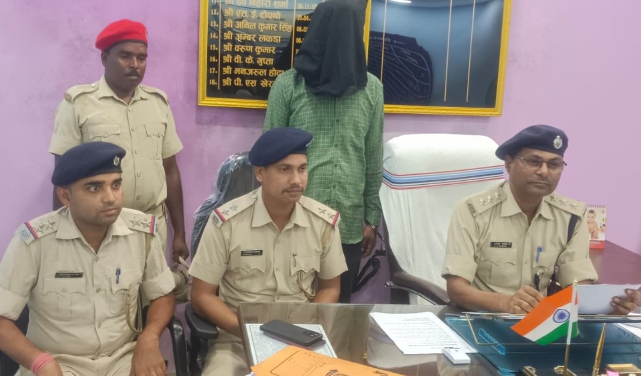 Kolebira pickup theft case solved; one accused arrested, another absconding.