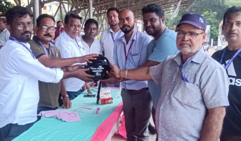 पेनाल्टी शूटआउट में जे.एस. वन अक्षय एफसी ने पुलिस लाइन एफसी को हराया, वीर शहीद थॉमस सोरेंग फुटबॉल टूर्नामेंट के अगले दौर में पहुंची