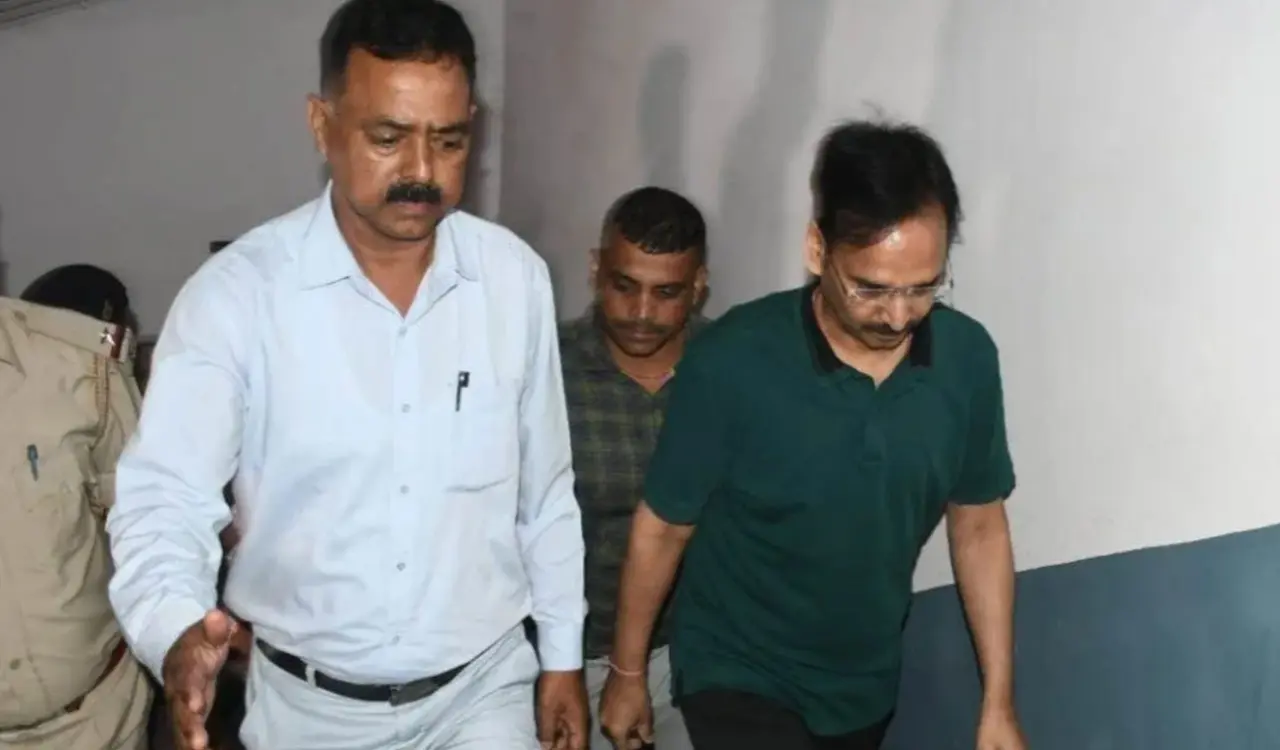 Suspended IAS officer Vinay Chaubey granted bail by the Supreme Court; major relief in Hazaribagh land scam.
