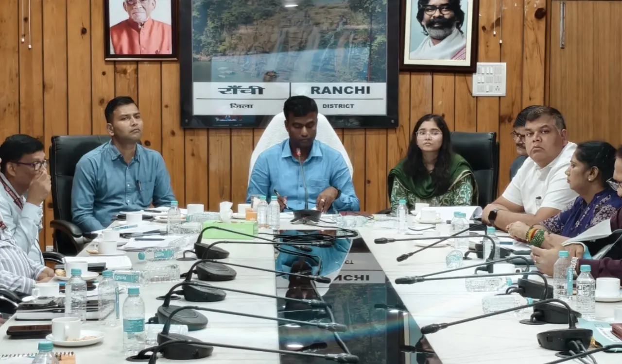 Deputy Commissioner in Ranchi takes a strict stance on revenue matters; fines to be imposed for negligence.