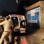 जमशेदपुर : पुराने एमजीएम अस्पताल के पास दुकानदार पर चापड़ से हमला, रंगदारी मांगने का आरोप; एक युवक हिरासत में Jamshedpur: Youth detained on charges of demanding extortion money.