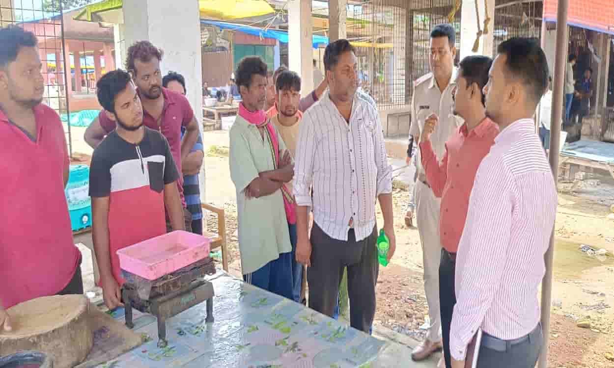 Special inspection of meat and chicken shops in the urban areas of Simdega.