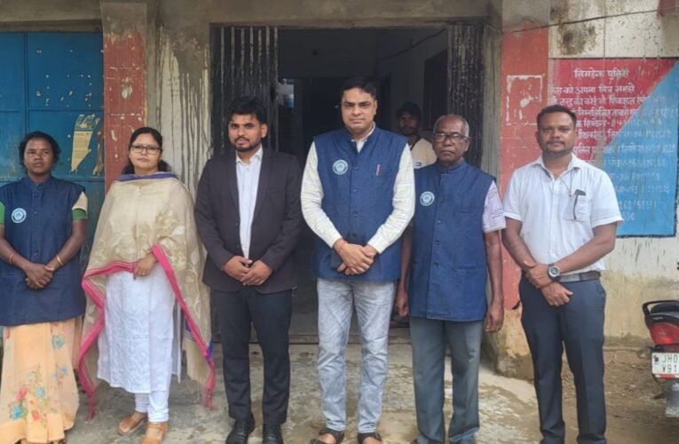 सुदूर गांवों तक न्याय पहुंचाने के लिए डालसा सचिव का औचक निरीक्षण, लीगल एड क्लिनिकों की कार्यप्रणाली परखी