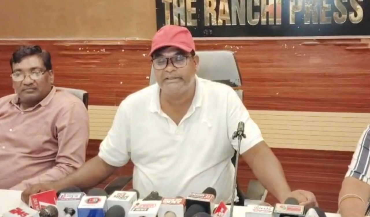 Tribal Students' Union alleges attempts to politicize the JPSC-JSSC dispute; World Tribal Day celebrations to be held on August 9.