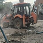 Ranchi Municipal Corporation takes major action against encroachment; illegal structures removed in the Ashok Ashram and Old Assembly areas.
