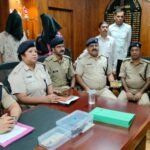 लोहरदगा में शुभम हत्याकांड का खुलासा, 36 घंटे में दो आरोपी गिरफ्तार; हत्या में इस्तेमाल हथियार बरामद Shubham murder case solved in Lohardaga