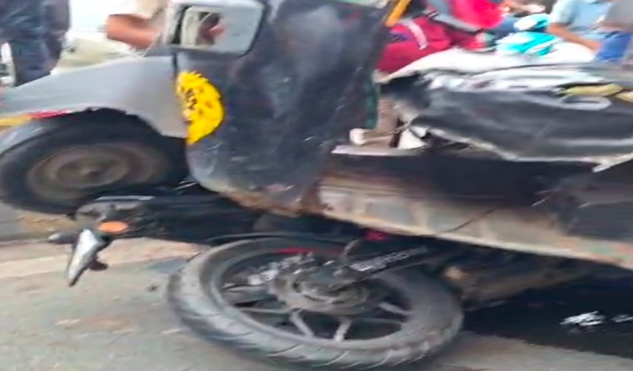 A motorcycle collided with an auto-rickshaw packed with school children.