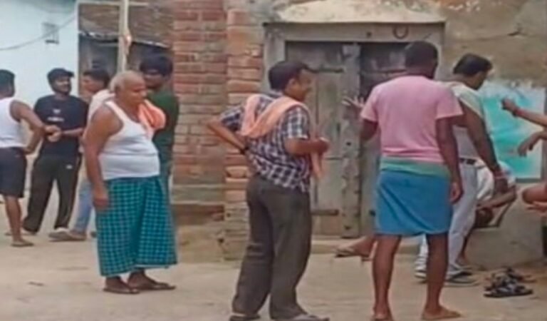 कोडरमा में कथित आपत्तिजनक सोशल मीडिया पोस्ट पर पुलिस की कार्रवाई, युवती समेत छह हिरासत में
