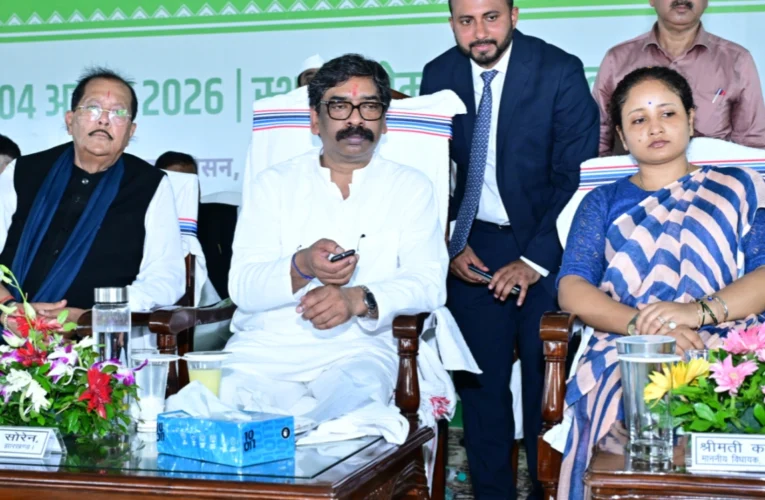 Shibu Soren's statue unveiled in Nemra; projects worth ₹105.2 crore gifted; Chief Minister Hemant Soren reiterates the resolve for struggle and social justice.