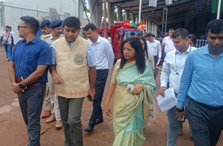 आदिवासी महोत्सव 2026 की तैयारियों का अपर मुख्य सचिव वंदना दादेल ने किया निरीक्षण, अधिकारियों को दिए जरूरी निर्देश