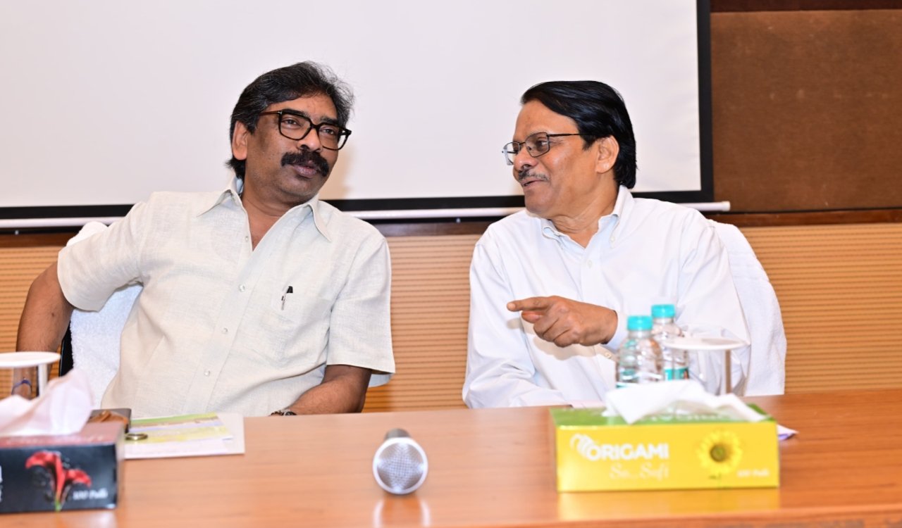 Ruling party holds strategy meeting regarding the Jharkhand Assembly's monsoon session; Chief Minister Hemant Soren presided.