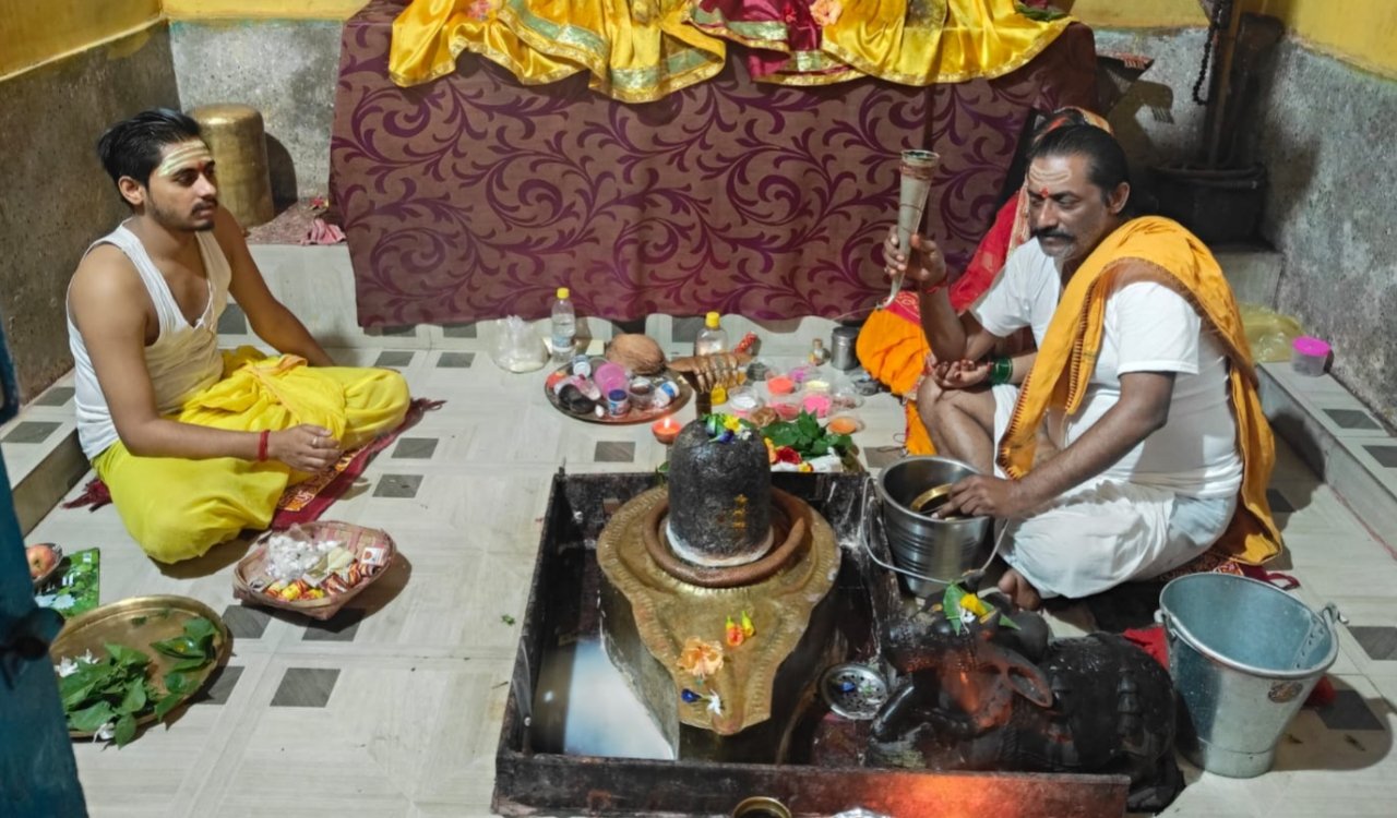 Siddheshwar Mahadev Temple and Kelaghat tourist spot in a state of neglect; dilapidated roads and lack of proper facilities compound the difficulties.